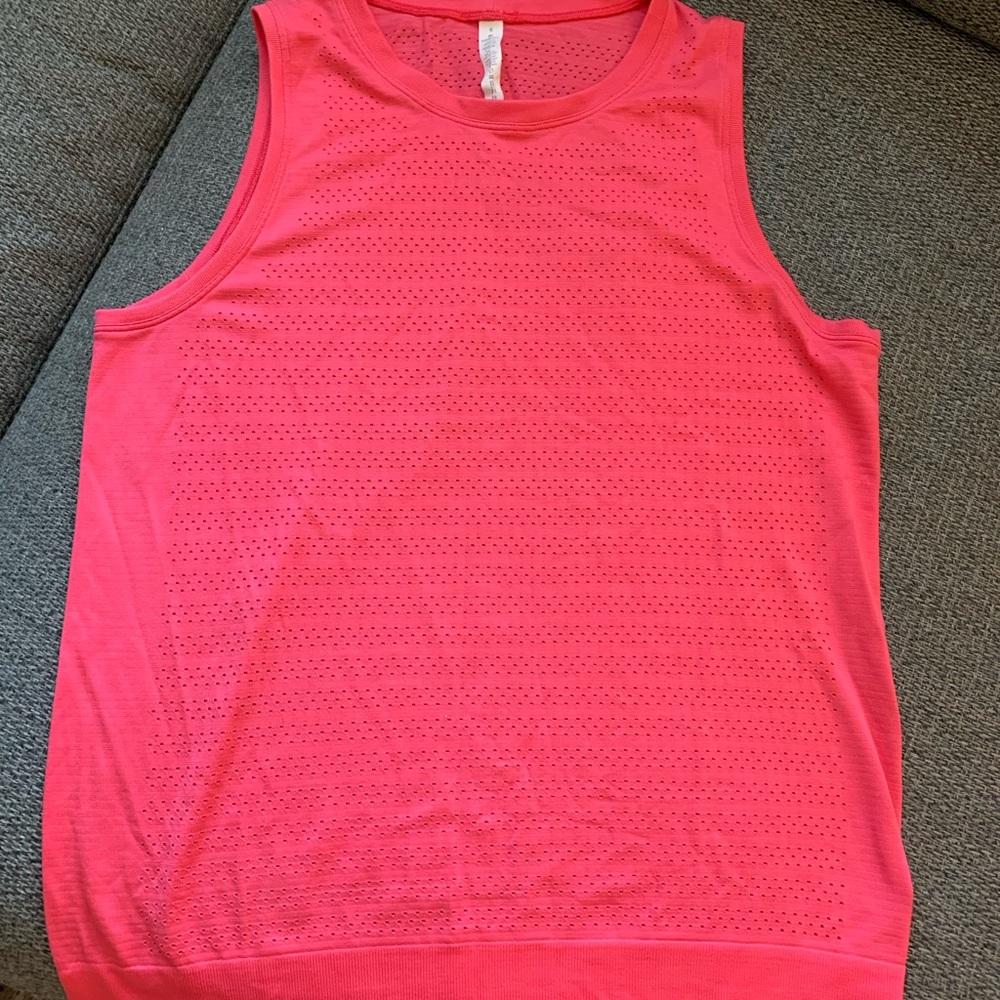 Lululemon tank